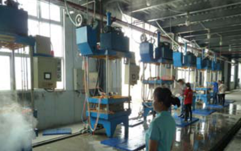 Hydraulic lifting PLC semi-automatic forming machine unit