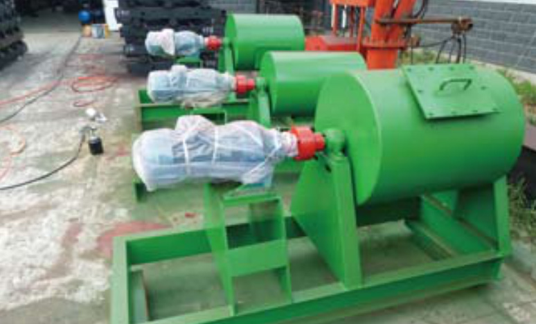 Paint grinding mill